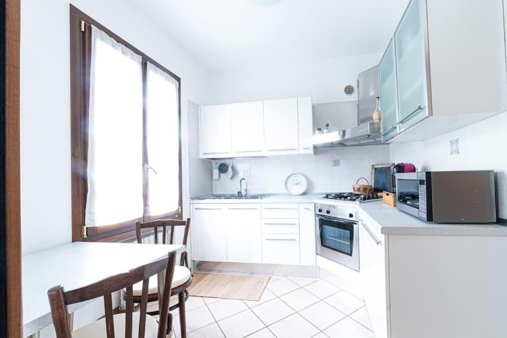 Eb28House Appartamento Con Posto Auto Compreso Падуа Екстериор снимка
